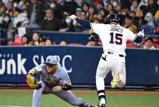 '다이빙에 전력질주까지' 존스-위트컴 투지는 철철 넘치는데, 타격감은 글쎄..."이제 온지 이틀 밖에 안됐어" [오!쎈 오사카]