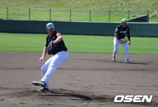 '강백호를 3구삼진...' 다저스 우승 투수, 152km 찍었는데 "80% 던졌다" [오!쎈 오키나와]
