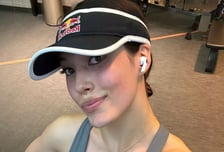 "배신자! 카멜레온!"...'中 귀화→1200억 돈방석' 스키 여왕, 또 입장 밝혔다 "이제 수백만 명의 소녀들이 스키를 시작했을 거야"