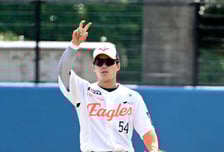 기대 안 하려고 해도 오재원이 먼저…100% 안타에 호수비까지, 주전 중견수 이름 새기나 [오!쎈 오키나와]