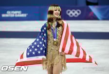 '中이 감시하는 천안문 열사’ 딸에서 올림픽 퀸으로… 알리사 리우의 MZ식 조언 “아이가 싫어하면 시키지 마요”