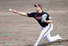 “2개월도 안 됐다. 지금은 과정이다” LG 정우영의 볼넷-사구-볼넷, 염갈량은 첫 실전 어떻게 봤나 [오!쎈 오키나와]