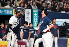 “우리가 하면 멋있어! 근데 저는 한 번도”…307억 한화의 기둥, ‘비행기 세리머니’ 원조를 보고싶다