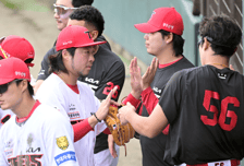 “85경기 안돼, 1이닝씩 소화해달라” 왜 꽃감독은 20억 FA 최다경기 공약 막았을까 [오!쎈 오키나와]