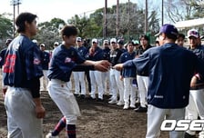 졌지만 빛난 루키 듀오… 이서준-김한홀, 김태형 감독 격려금까지[지형준의 Behind]