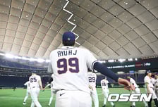 "산전수전 다 겪은 베테랑, 위협 될 수 있다" 화려한 ML 커리어 쌓고 돌아온 류현진, 日 잔뜩 경계하다