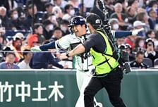 "3연속 1R 탈락 한국, 마이애미행 의지 담긴 '비행기' 세리머니 나왔다" 문보경 한 방에 日 열도 술렁인다