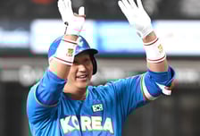 '조선의 4번 타자' 이대호가 본 한일전 승부처, "찬스는 딱 한 번 온다. 반드시 잡아야"