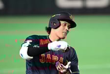 도쿄돔 뒤흔든 괴력 프리배팅→뒷정리도 깔끔...'슈퍼 스타' 오타니가 더 빛난 이유