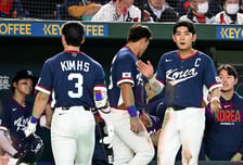 '스즈키→오타니→요시다' 못 막고 7회 충격 3실점...이정후-존스 4안타 불펜 혼신투에도 한일전 11연패 수렁 [도쿄 리뷰]