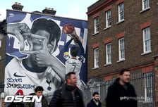 “탈출은 지능 순? 쏘니에겐 생존 본능!” 손흥민, 역대급 ‘올해의 탈출상’ 확정… ‘강등 위기’ 토트넘 버리고 MLS 정복 중