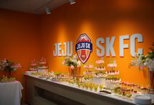 최고 시야에서 즐기는 쾌적한 관람! 제주SK, 스카이박스 신규 오픈...홈 2연전부터 예매 시작