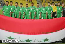 '하늘길 막혔는데 축구 어떻게 하나!' 이라크 아놀드 감독, FIFA에 ‘긴급 구조 요청’… 40년 만의 월드컵 꿈 무너지나