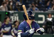 8강까지 3점 남았다...또 문보경이야? 2회 선제 투런포 작렬, 포기는 없다 [오!쎈 도쿄]