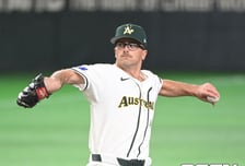 ‘하필 문보경에게 맞았다’ 호주 선발 웰스, 2회 선제 투런홈런 허용…1⅔이닝 2실점 강판