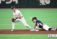 '고마워, KIA 데일' 9회 치명적인 악송구, 한국의 기적 8강행 도와주다