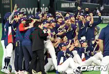 "거의 다 울었어요" 류현진도 울고 이정후도 울었다…'WBC 굴욕 청산' 이토록 간절했다