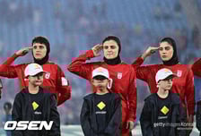 "너네가 안 받아주면 우리가 데려갈게" 美 트럼프 압박 통했다.. 호주, 이란 女 축구 선수 5명 망명 허가