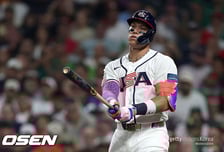 '최대 이변' 역대 최강 미국, 이탈리아에 충격패→1라운드 탈락 위기...3승 거두고도 대만처럼 짐 쌀 처지다