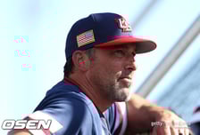 “8강 진출 확정인줄 알았다” 美 감독 황당 실수, 주전 빼고 이탈리아전 충격패…최강팀이 탈락 위기에 몰렸다