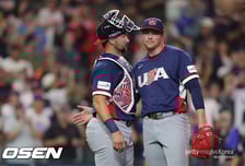 "꺼져라. 지옥에 가라"→"직접 사과했다"…악수 거부 논란, 결국 감독이 중재 나섰다 "서로 애정이 빛을 발할 것"