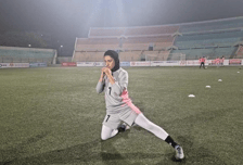 "고향에서 죽겠다?" 총살  공습 위협 뚫고 복귀 택한 이란 女 21세 선수... 호주 정부 '존중'