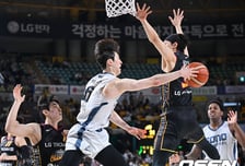 고양 소노, 선두 LG 잡고 ‘6연승’ 광풍… 나이트-이정현 콤비에 단독 6위 점프
