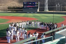 문수야구장 달군 1500명 열기…울산 웨일즈, LG·NC와 격돌