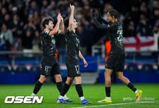 '이강인 교체 투입' PSG, 홈에서 첼시 상대로 5-2 대승...UCL 8강 '청신호'