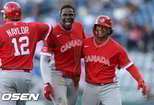‘기적 일으켰다’ 캐나다, A조 1위로 사상 첫 WBC 8강 진출…‘3실책 자멸’ 쿠바, 첫 8강 실패 충격