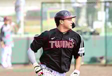 '잠실 빅보이, 올해는 터진다' 군 제대 LG 이재원, 홈런으로 화끈한 복귀 신고식 [오!쎈 창원]