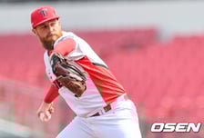 "큰 손실이지만 팀 전체 성장할 것" 풀타임 약속한 올러, 형우 찬호 빈자리에서 희망을 말하다
