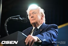 '무섭다' 트럼프, 이란 대표팀에 경고..."환영하지만, 안전 생각하면 적절치 않아"