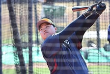 '날벼락' 홈런왕 롯데 한동희, 옆구리 부상→개막전 출장 불가...김태형 한숨 "2년 전에도 그러더니" [오!쎈 부산]