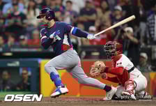 우승 후보간 격돌 빅매치! 미국, 캐나다 꺾고 한국 완파한 도미니카공화국 4강서 만난다