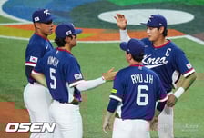 ‘8강 콜드게임 졌는데’ 류지현호, 귀국편도 전세기 특급 대우 받는다! 15일 귀국, 빅리거들은 현지 해산