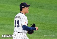 홈런, 2루타, 2루타…장타 내주고 각성한 야먀모토, 4회 안정감 찾았다! 4이닝 2실점 교체