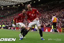 '카세미루-쿠냐-세슈코 연속골' 맨유, AV 3-1 격파...3위 수성, B.페르난데스 맹활약