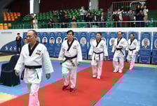 국기원, 태권도 9단 수여식 예복 폐지…태권도복 전면 도입