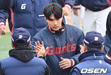 '156km 도파민' 좌완 파이어볼러, 설마 개막 엔트리도 위태롭나…"불안한 왼손 필요없어" 김태형 단호하다