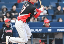 "안타 치면 얼른 뺀다" AVG .538 불방망이, 이젠 KIA 보물...꽃감독은 개막 타격감 떨어질라 노심초사[오!쎈 창원]