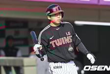2개월 만에 투수 포기하길 잘했네…‘홈런-2루타-안타’ 6할2푼5리 맹타, LG는 차세대 거포 유격수를 얻다