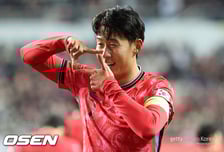 “한국 16강 간다” AI가 그렸다! 북중미 월드컵 ‘단두대 한일전’ 가능성…AI “일본 8강 간다”