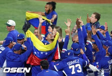 "역사적인 첫 우승" 강력한 우승후보 日-美 모두 격파, 운이 아니었다…NL MVP 오타니와 AL MVP 저지, 좌절시키다