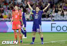 비즈니스석 효과 없네~ 신상우호, 일본과 4강전서 압도적 완패 "점수보다 차이 더 컸다"