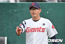 '와 롯데 1위' 90억 계약 반환점 돌았다…'21억' 박세웅, 이제는 '안경 에이스' 거듭날 수 있나