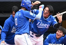 구자욱 오자마자 홈런 2루타 폭발! 디아즈, "주장 왔으니 이제 완벽히 싸울 준비 됐다" [오!쎈 창원]