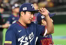 아니, 벌써 캐치볼을 하다니…'팔꿈치 부상' LG 손주영, 조기 복귀할까 “통증 없고 괜찮다. 잘 스톱했다”