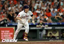 타율 .143→.375! 소속팀 돌아간 위트컴, 타격감 살아났네…한화 출신 와이스는 제구 난조 3실점