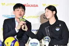 기적의 3위→봄배구 막차 탔는데, 챔프전까지 준비 실화? GS칼텍스 이영택 감독 “수원, 김천 숙소 다 예약해 놨다” [미디어데이]